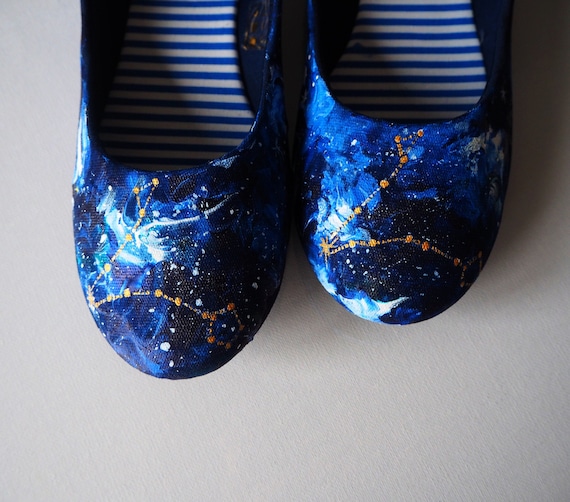 Find Constellation Shoes: Perfect Gift for Astrology Fans