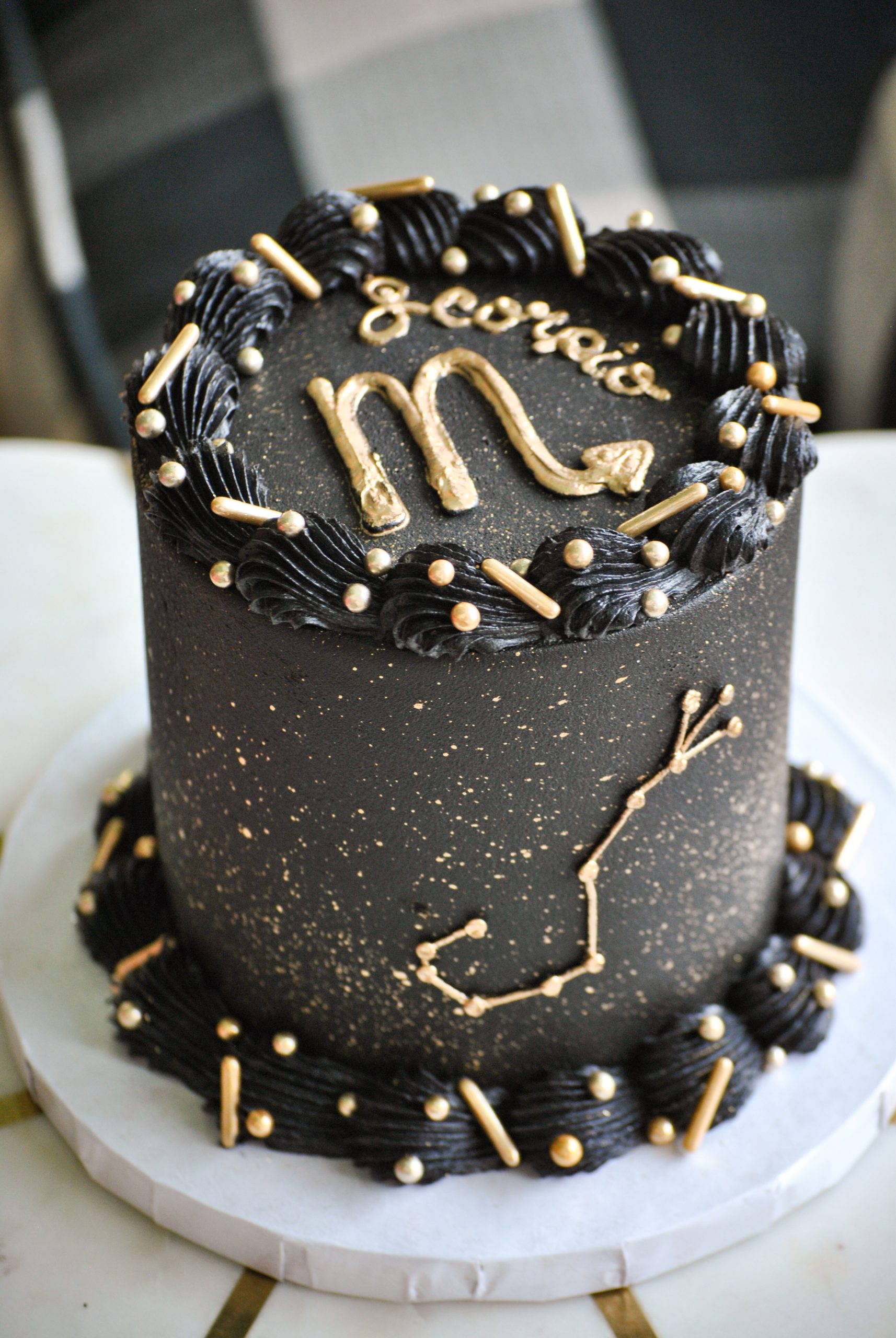 Yummy Horoscope Cake: A Personalized Treat for Astrology Fans