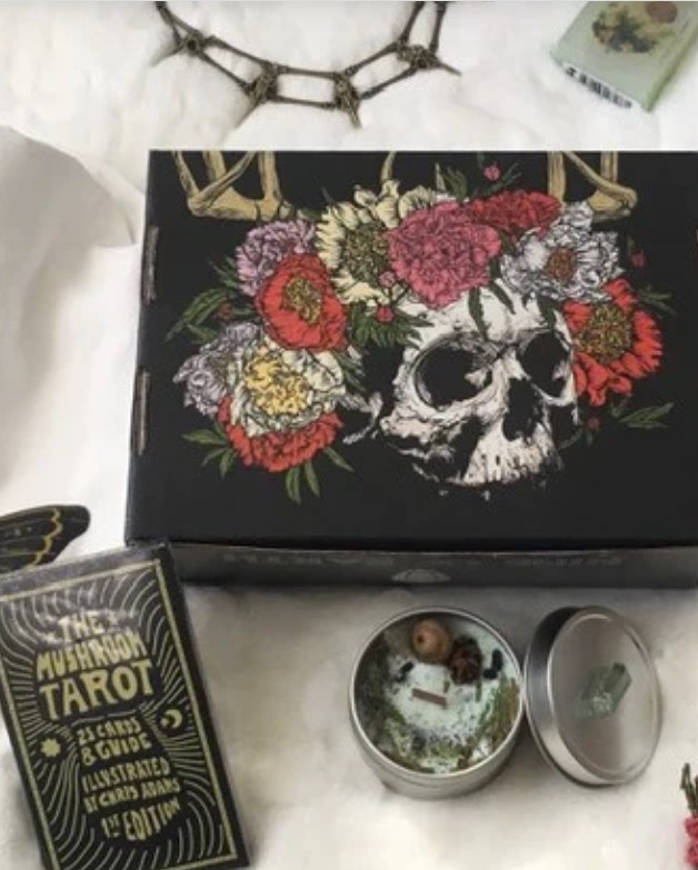 Tarot subscription box unboxing: See what treasures await inside!