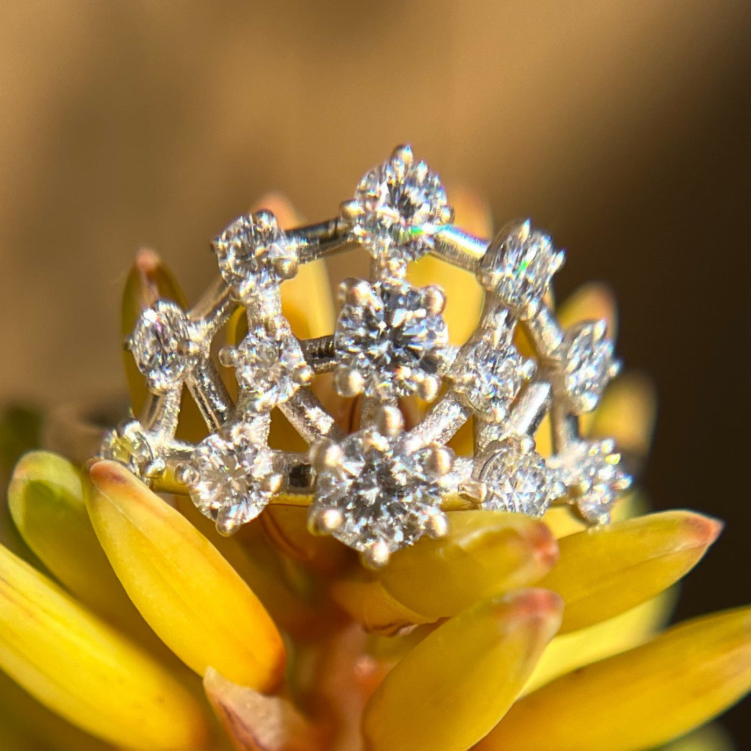 Constellation Engagement Ring Designs: Buying Guide. How to Find the Perfect Ring For Your Love.